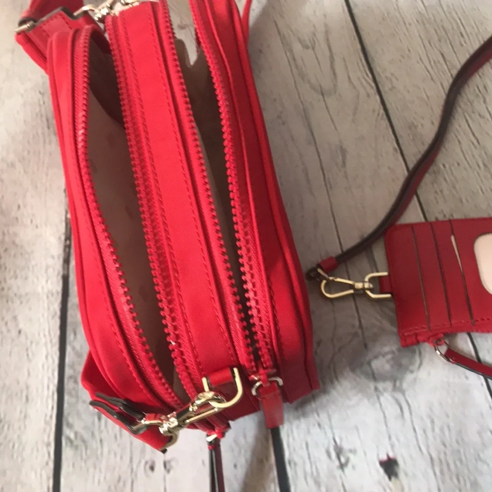 KATE SPADE RED CAMERA BAG AND CARD CASE/LANYARD